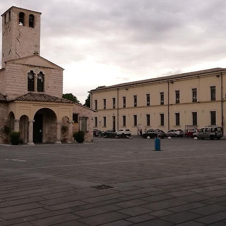 Residenza Mazzini Foligno Dış mekan fotoğraf