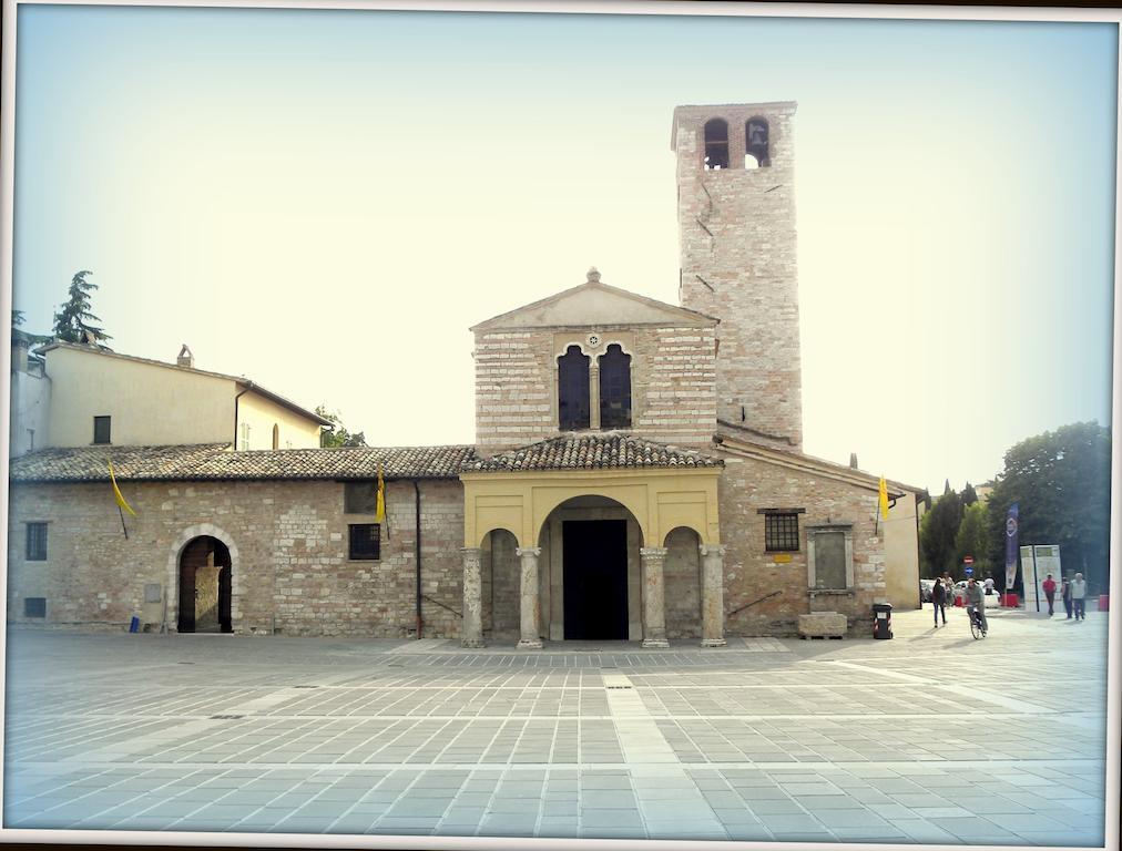 Residenza Mazzini Foligno Dış mekan fotoğraf