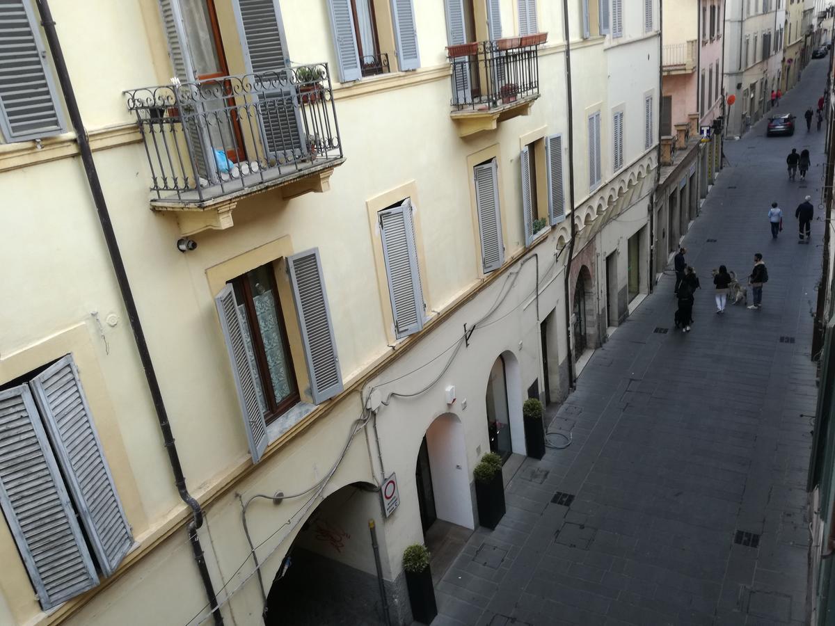 Residenza Mazzini Foligno Dış mekan fotoğraf